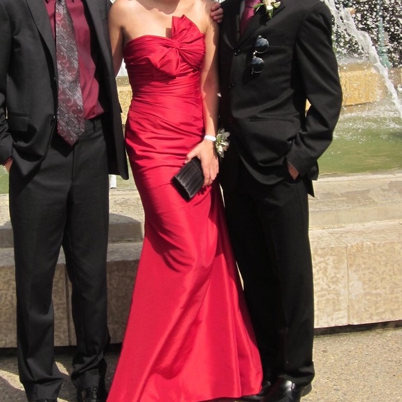 Maggie Sottero Grad Dress - Picture 1 of 4